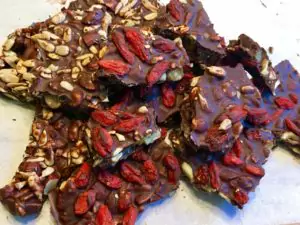 Friday Foodspiration: Dark Chocolate Bark